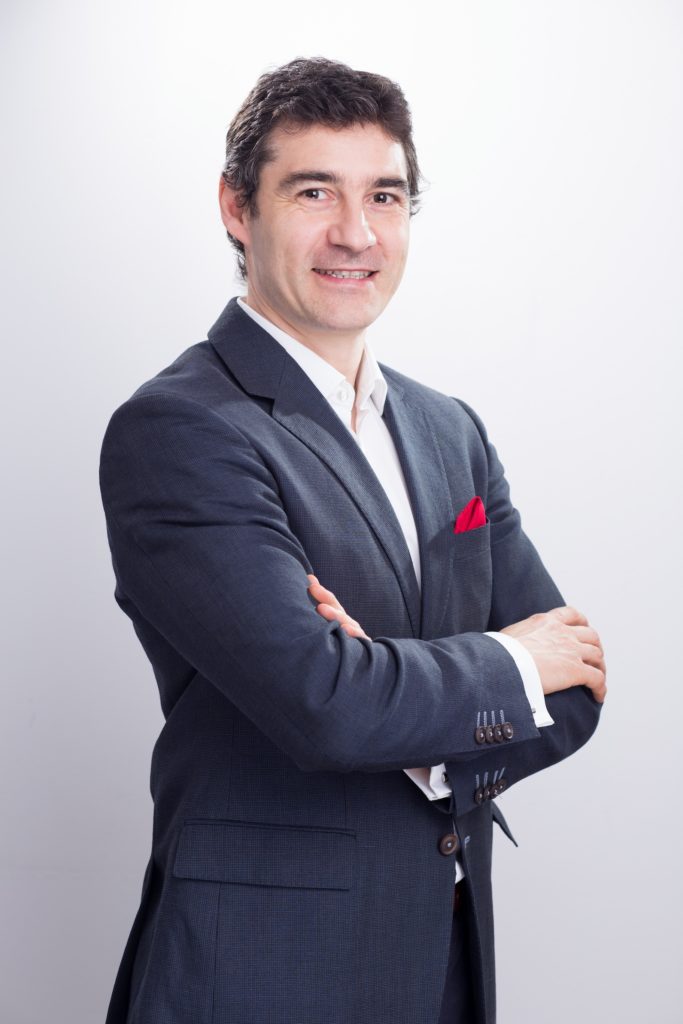 Cristian_Herghelegiu speaker TeCOMM